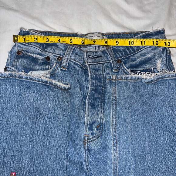 Abercrombie & Fitch The Dad High Rise Distressed Straight Leg Jeans Size 25 - Picture 3 of 6